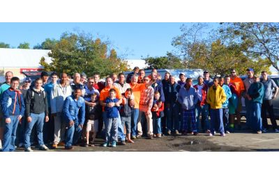 A group of men from Oudtshoorn at KMMC 2014.