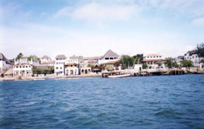 The coast of Lamu County, Kenya, where the village of Mpeketoni is located, in a photograph from 2000. Courtesy of Open Doors International