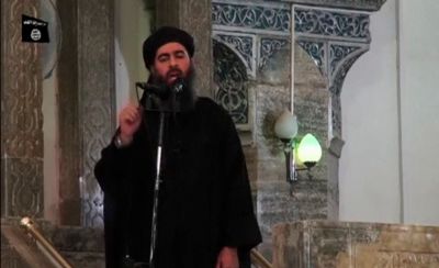 (PHOTO: REUTERS/SOCIAL MEDIA WEBSITE VIA REUTERS TV) A man purported to be the reclusive leader of the militant Islamic State Abu Bakr al-Baghdadi has made what would be his first public appearance at a mosque in the center of Iraq's second city,